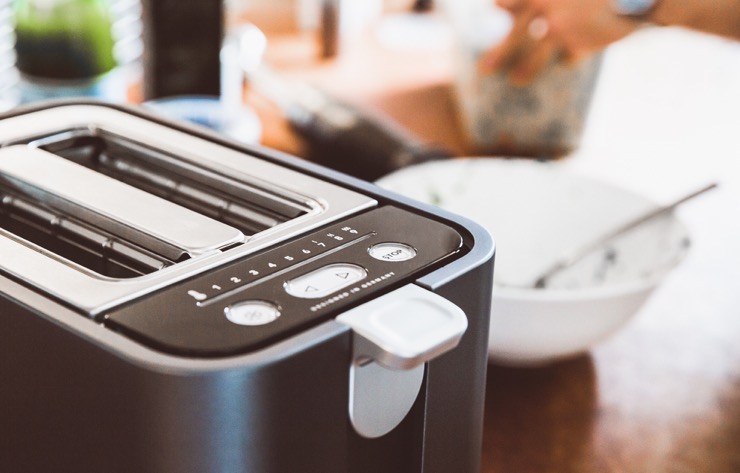 Selbst sind Mann und Frau – die Reanimation eines Toasters