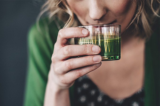 green drink woman